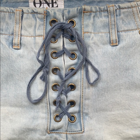 One Teaspoon Super Freaks Lace Up Denim Shorts - Picture 5 of 10